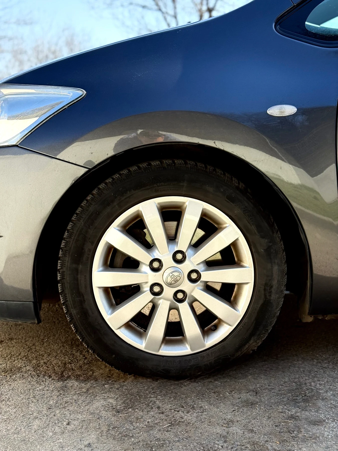 Toyota Auris 2.0 D4D, снимка 16 - Автомобили и джипове - 53831643