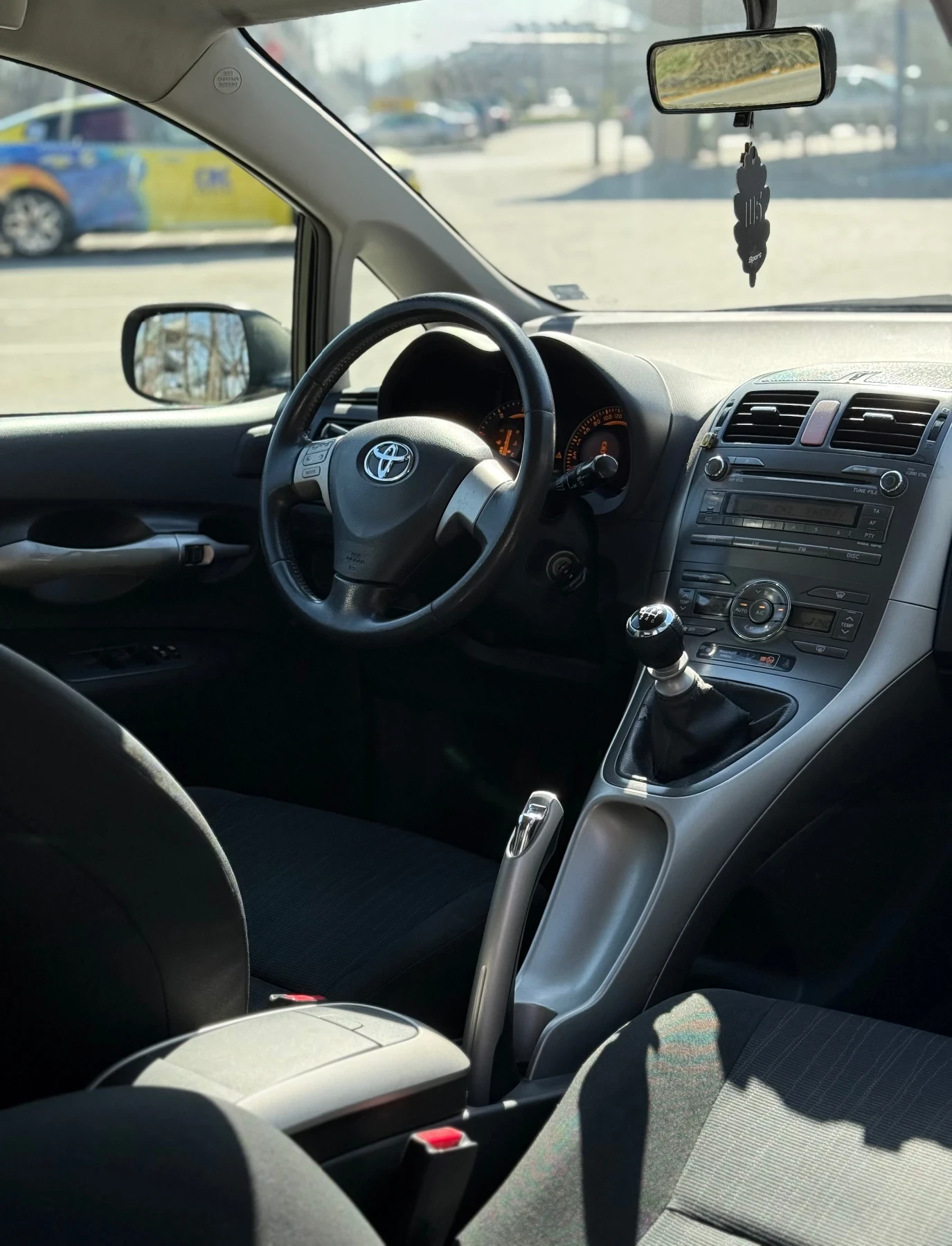 Toyota Auris 2.0 D4D, снимка 6 - Автомобили и джипове - 53831643