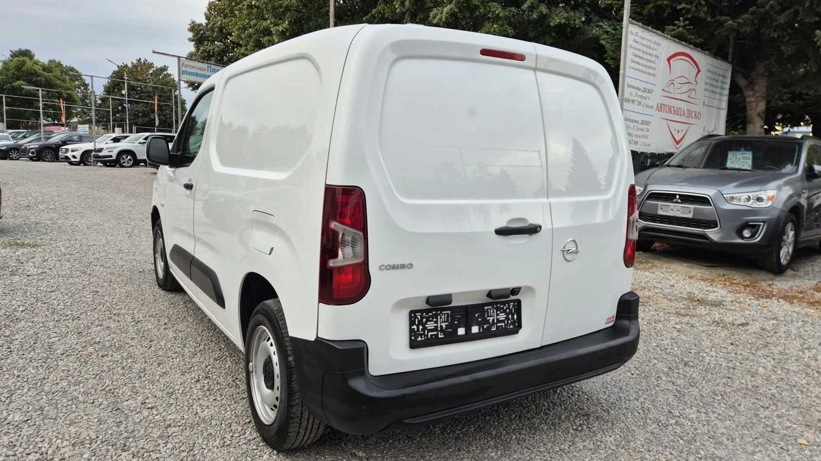 Opel Combo 1.6cdtI- Navi-kamera, снимка 6 - Автомобили и джипове - 54194254