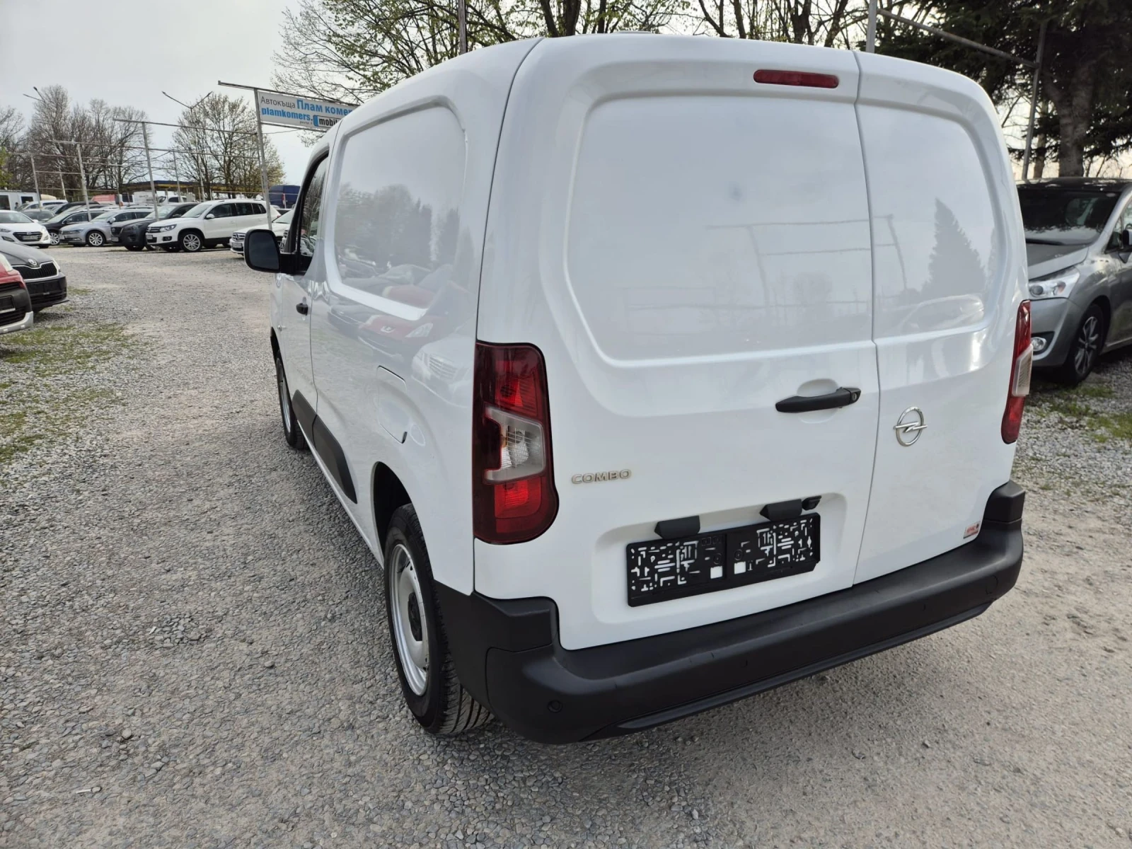 Opel Combo 1.6cdtI- Navi-kamera, снимка 3 - Автомобили и джипове - 54194254