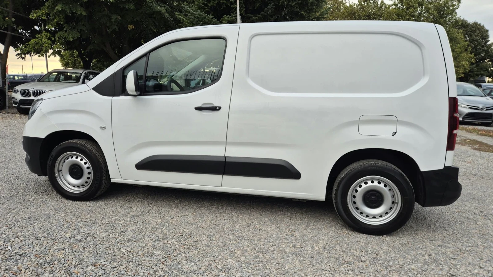Opel Combo 1.6cdtI- Navi-kamera, снимка 3 - Автомобили и джипове - 54194254