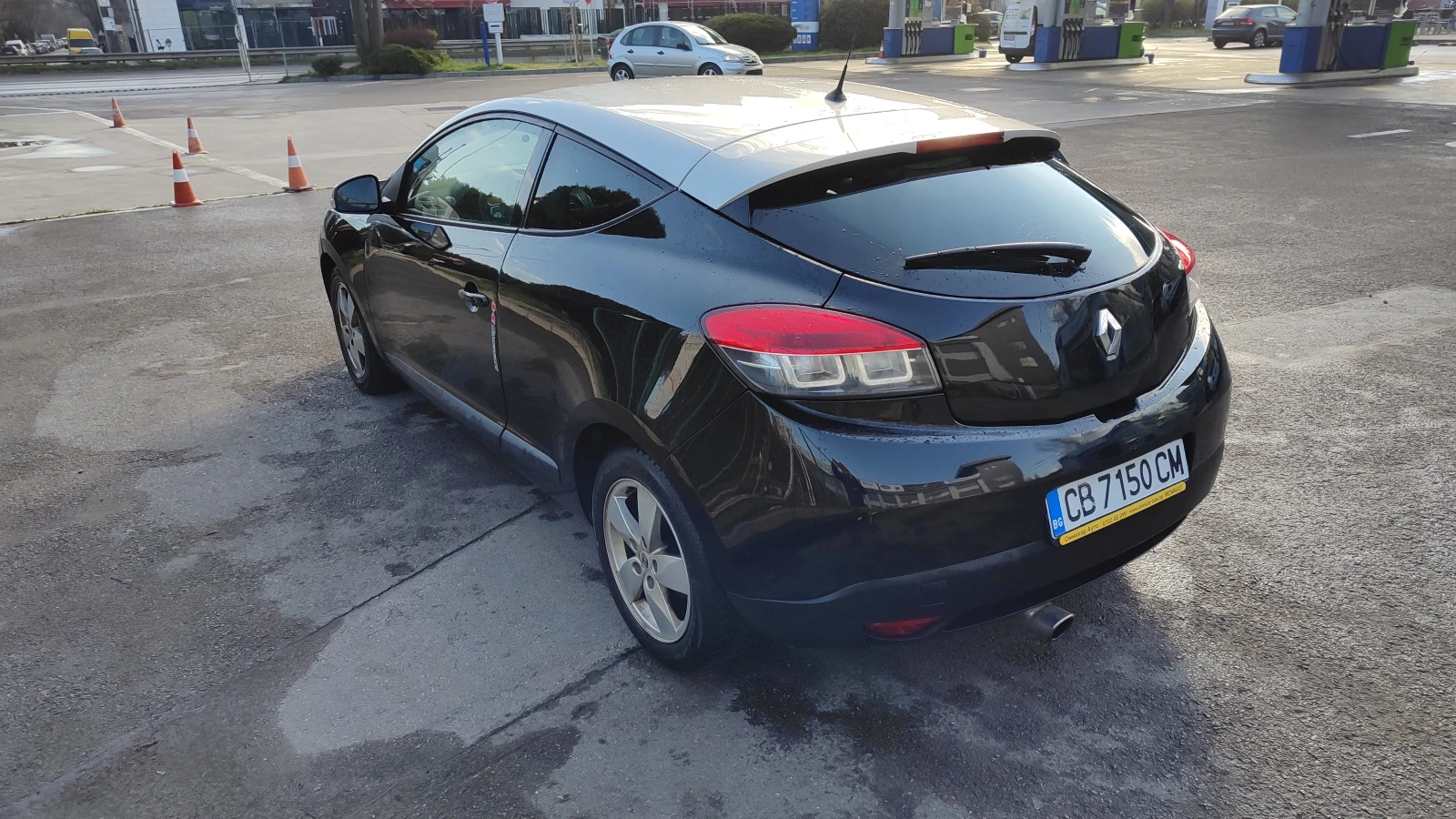 Renault Megane 1.4 Tce, снимка 4 - Автомобили и джипове - 54292590