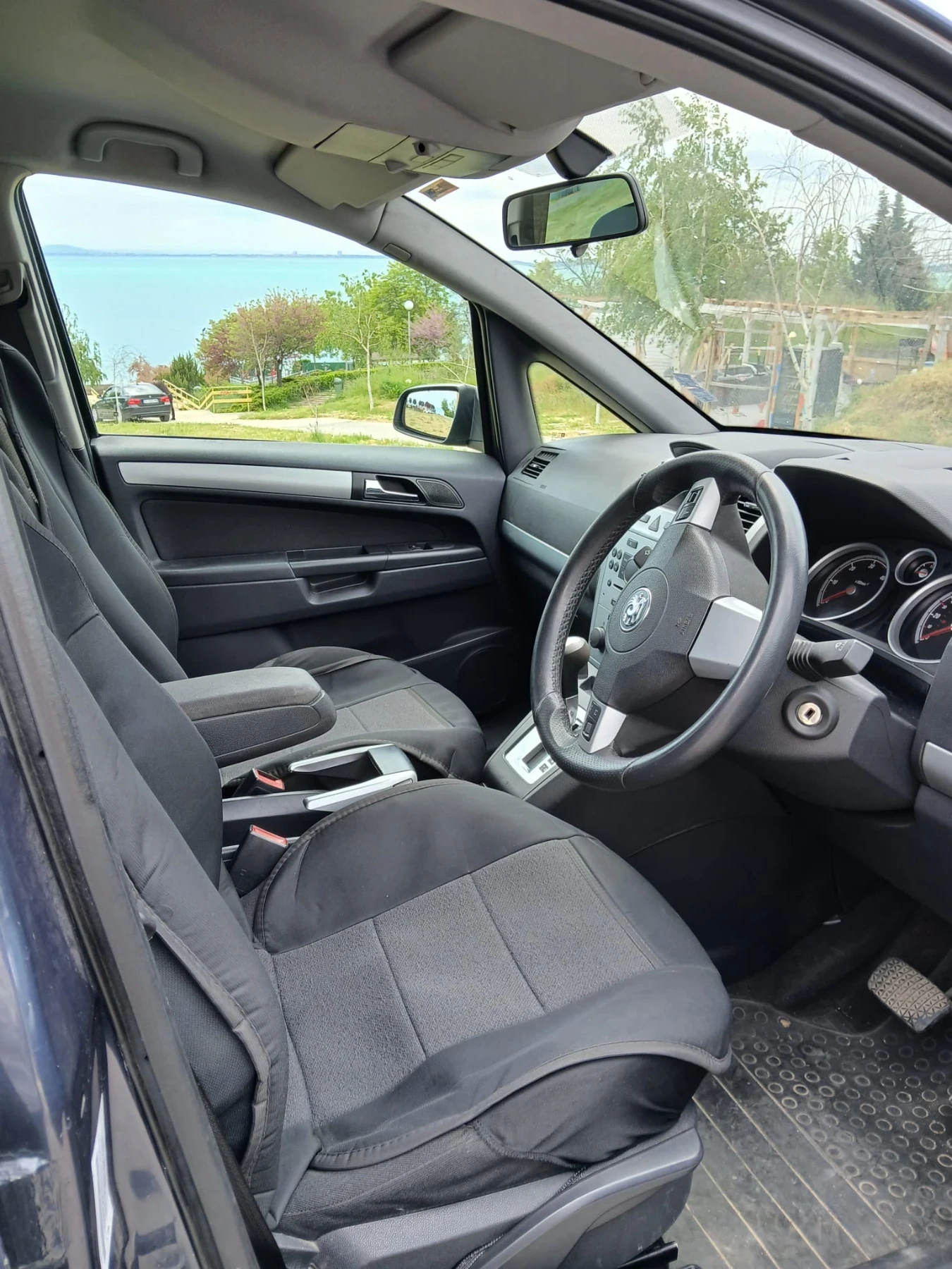 Opel Zafira, снимка 2 - Автомобили и джипове - 54825911
