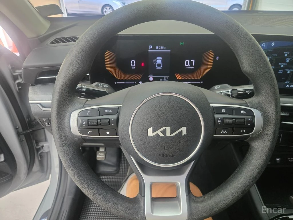 Kia K5 2.0* LPI* ПОДГРЕВ* ОБДУХВАНЕ* КАМЕРА* LANE* ASSIST, снимка 8 - Автомобили и джипове - 54996818