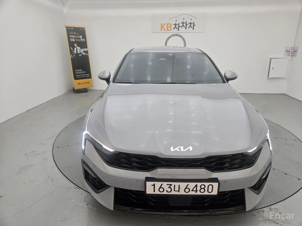 Kia K5 2.0* LPI* ПОДГРЕВ* ОБДУХВАНЕ* КАМЕРА* LANE* ASSIST, снимка 3 - Автомобили и джипове - 54996818