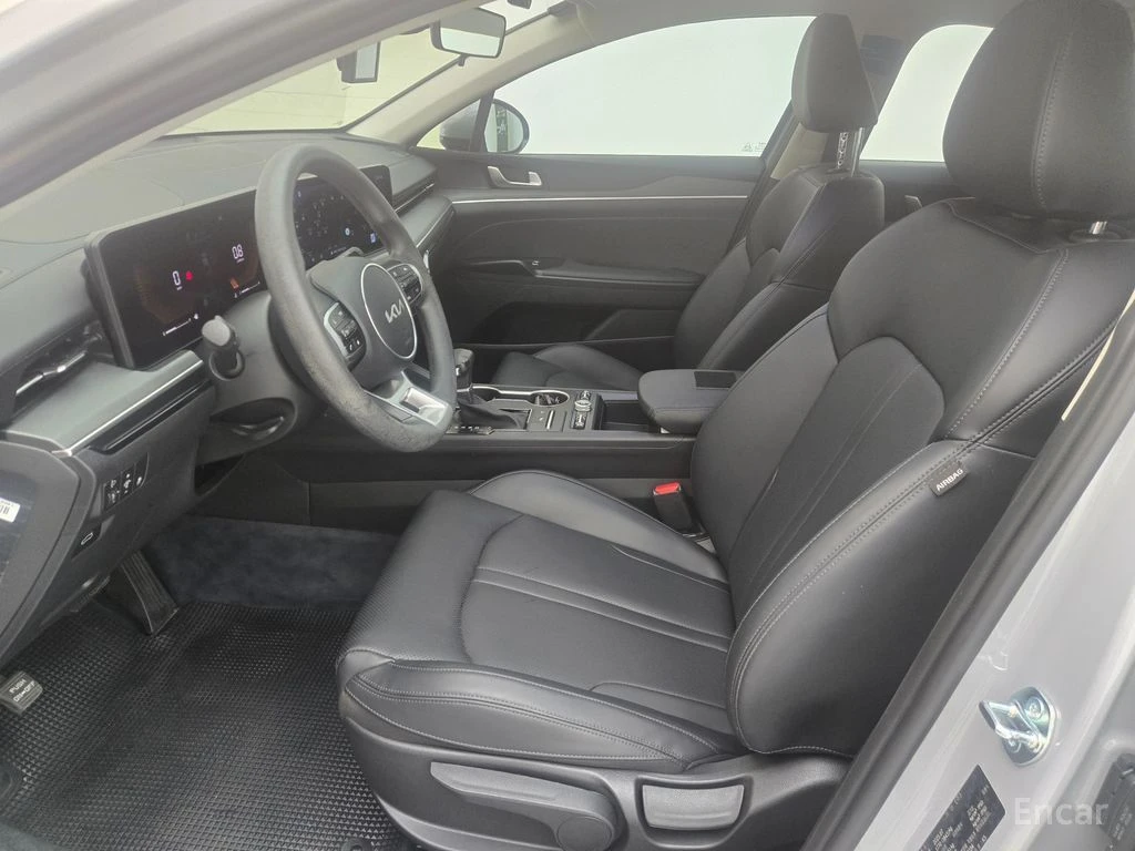 Kia K5 2.0* LPI* ПОДГРЕВ* ОБДУХВАНЕ* КАМЕРА* LANE* ASSIST, снимка 13 - Автомобили и джипове - 54996818