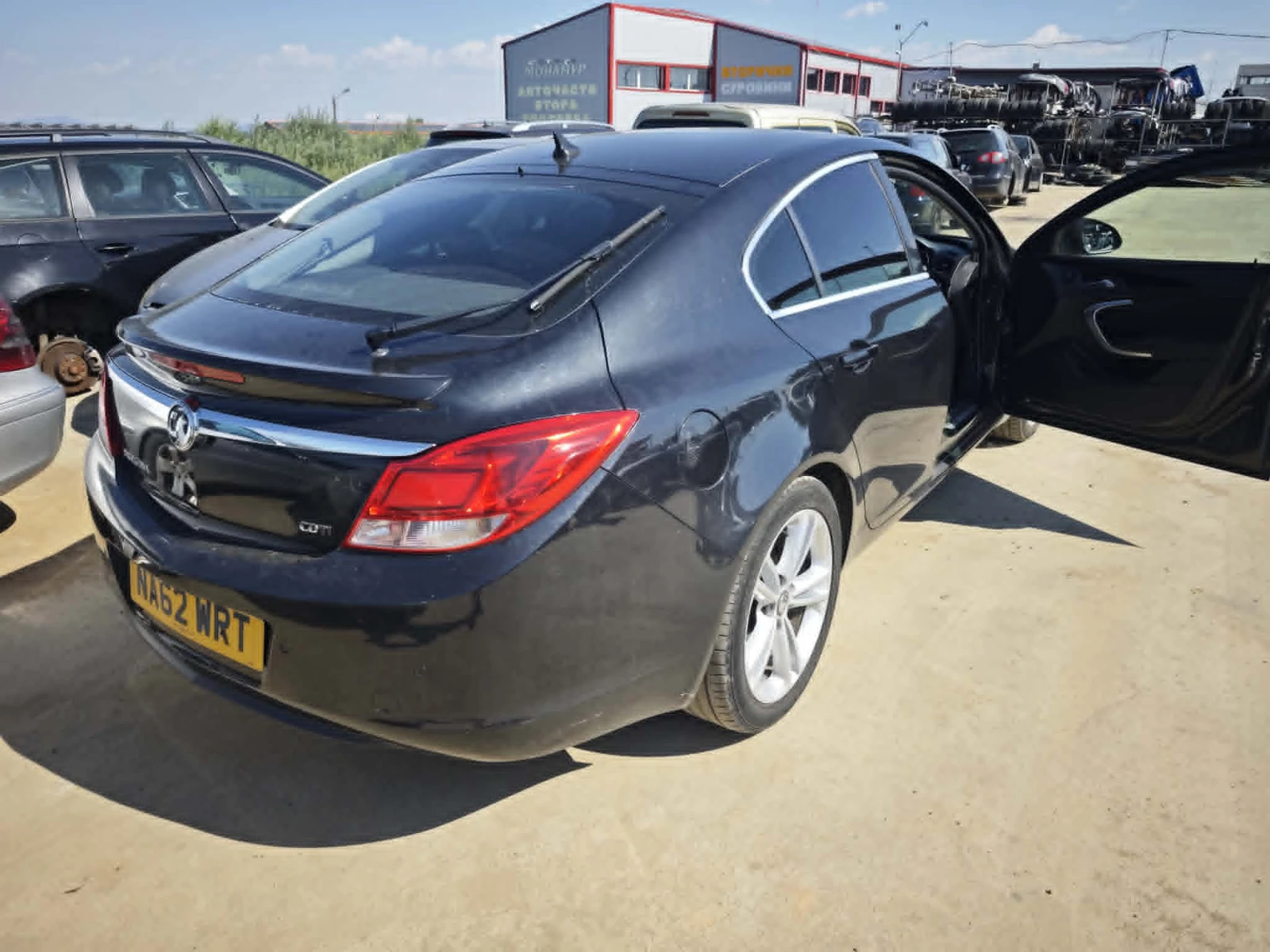 Opel Insignia 2.0 CDTI, снимка 4 - Автомобили и джипове - 55095904