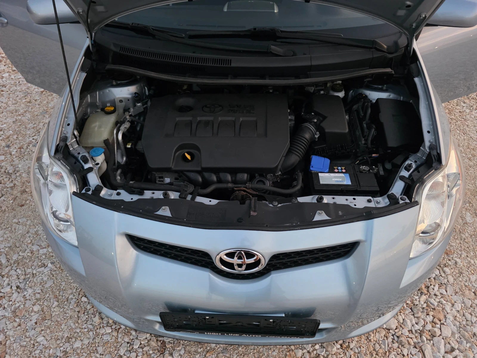 Toyota Auris 1.6 VVTI Евро 5 Автоматик Навигация Климатроник, снимка 16 - Автомобили и джипове - 55211828