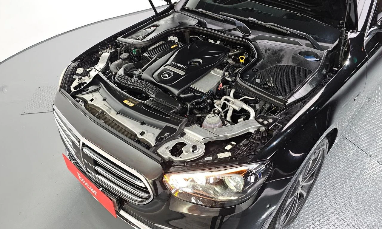 Mercedes-Benz E 300 EXCLUSIVE* HYBRID* 4MATIC* DIS* ОБДУХ* КРАЙНА ЦЕНА, снимка 6 - Автомобили и джипове - 55446805