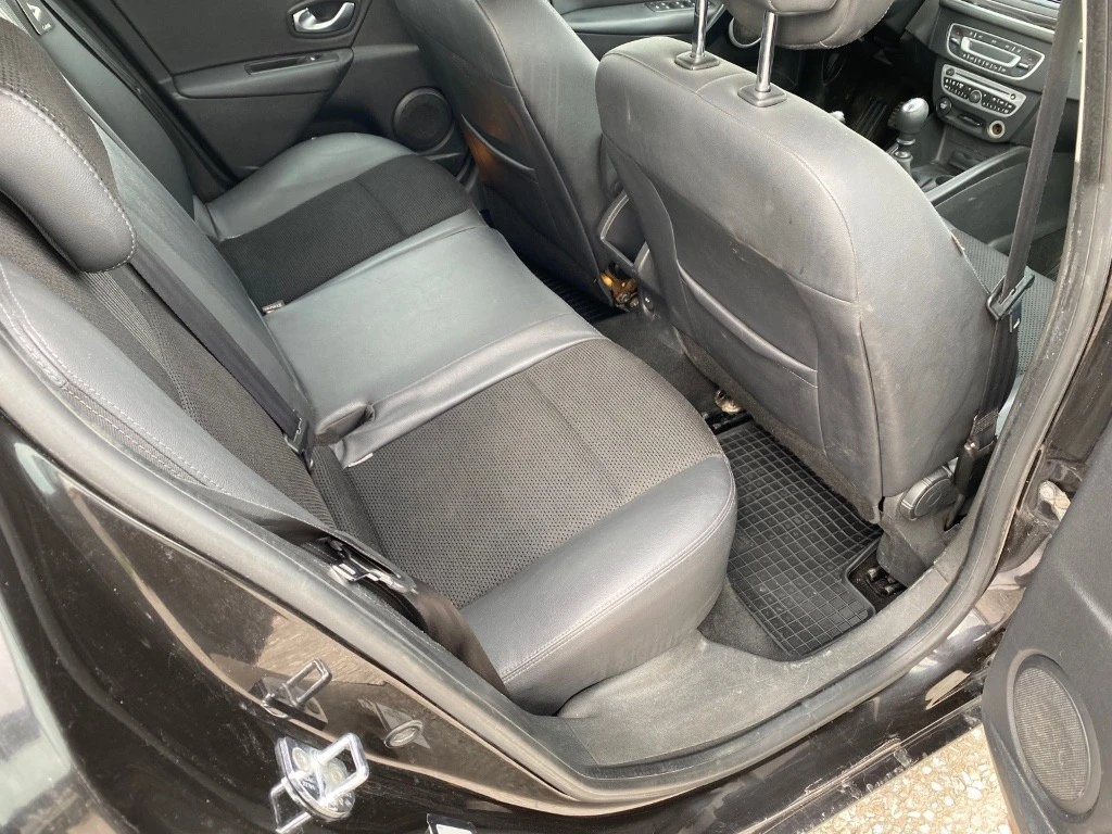 Renault Megane 1.5 DCI, снимка 6 - Автомобили и джипове - 55692707