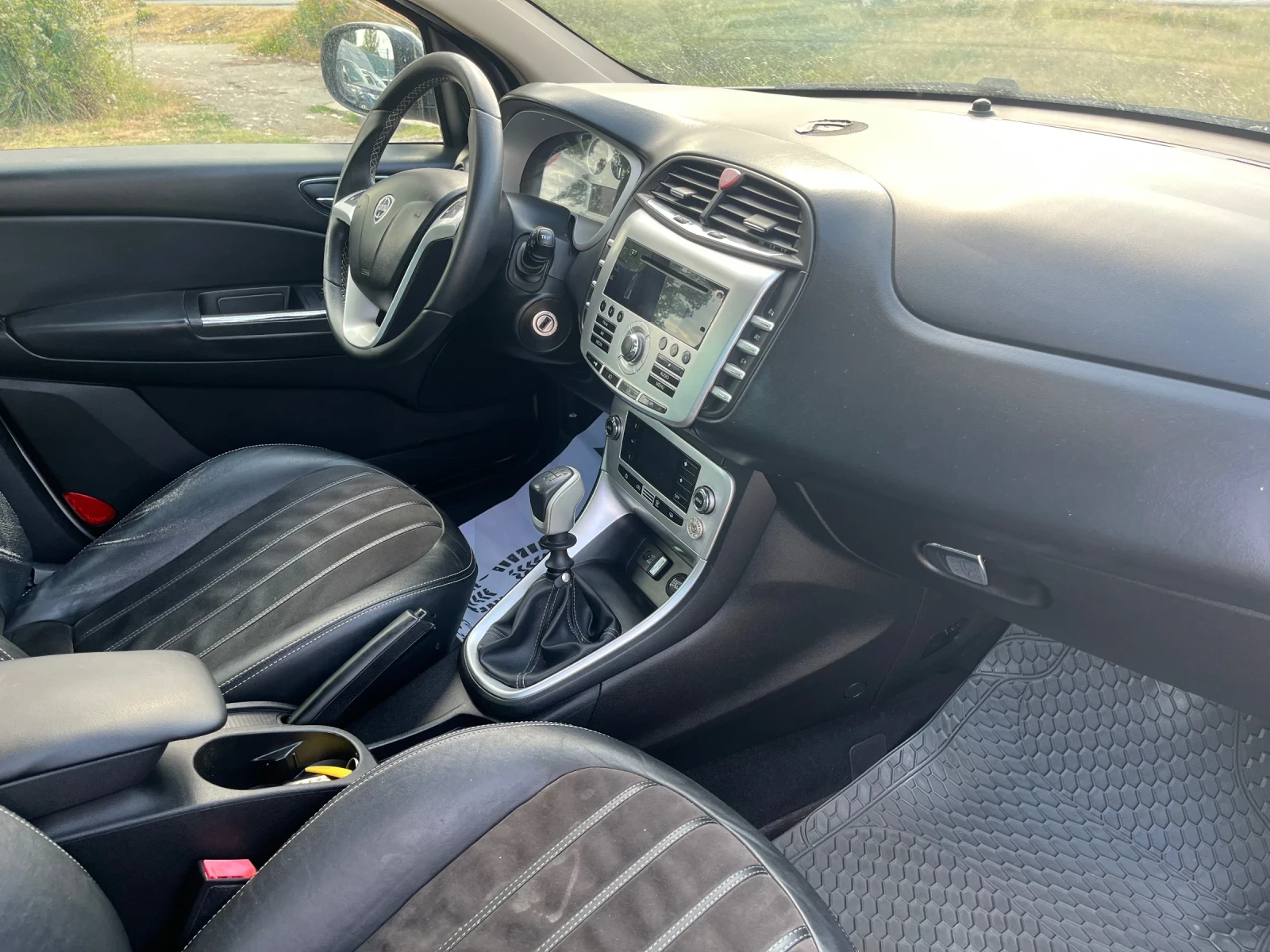 Lancia Delta 1.6m-jet-105-ITALIA, снимка 5 - Автомобили и джипове - 55881559