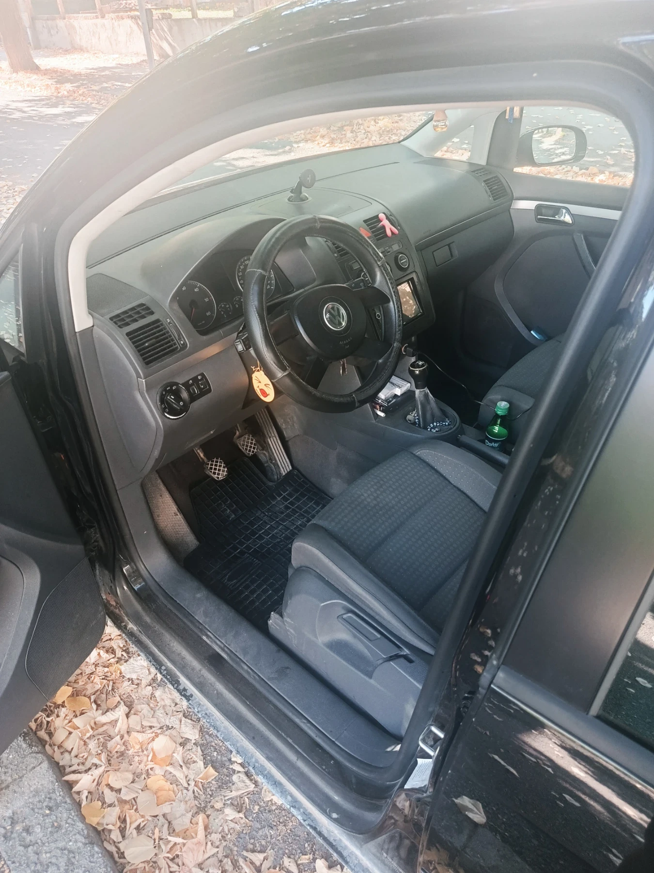 VW Touran, снимка 5 - Автомобили и джипове - 56603955