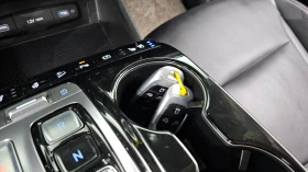 Hyundai Tucson 2.0 D Premium 4x4* DISTRONIC* ПОДГРЕВ* ОБДУХВАНЕ* , снимка 14
