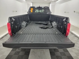 Toyota Tundra * SR5 CREW CAB LONG BED * 4WD * CARFAX * , снимка 13