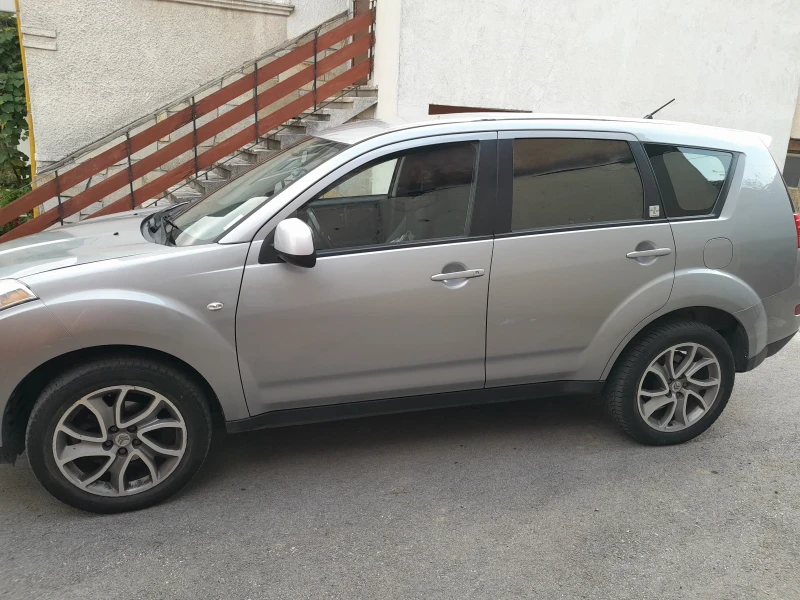 Citroen C-Crosser, снимка 14 - Автомобили и джипове - 47568852