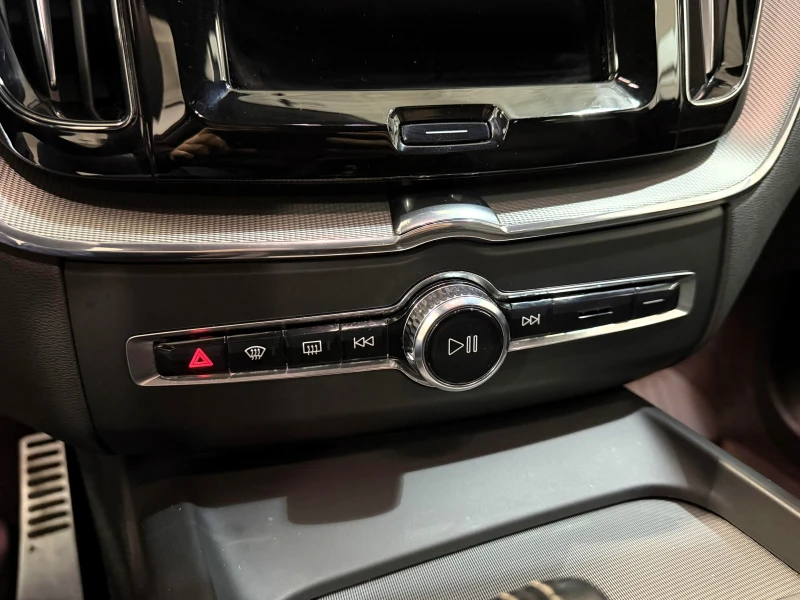 Volvo XC60 B6 AWD С РЕГИСТРАЦИЯ&АВТО КРЕДИТ, снимка 13 - Автомобили и джипове - 53573116
