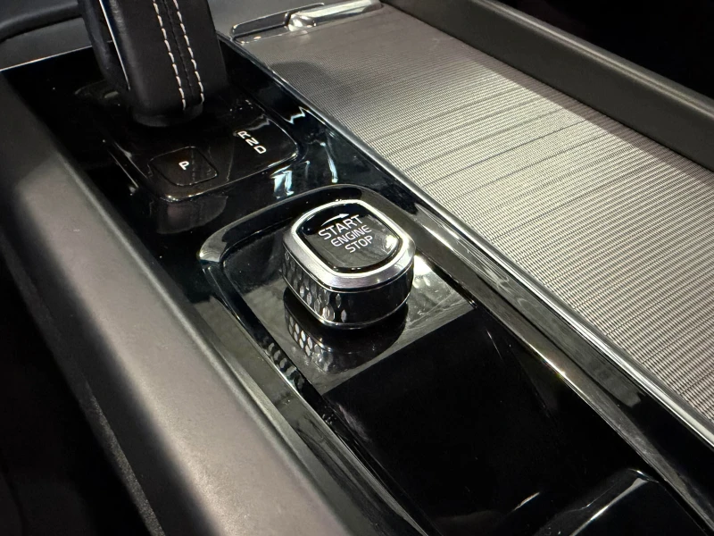 Volvo XC60 B6 AWD С РЕГИСТРАЦИЯ&АВТО КРЕДИТ, снимка 15 - Автомобили и джипове - 53573116