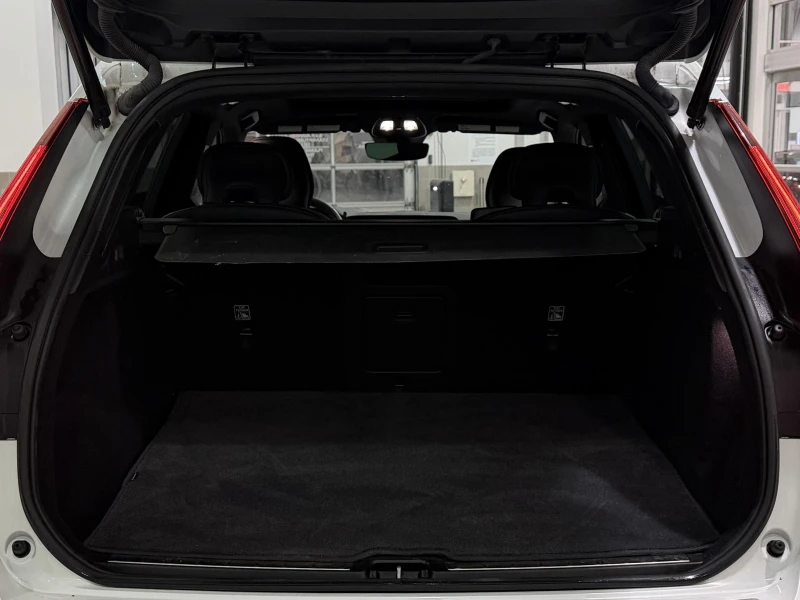 Volvo XC60 B6 AWD С РЕГИСТРАЦИЯ&АВТО КРЕДИТ, снимка 11 - Автомобили и джипове - 53573116