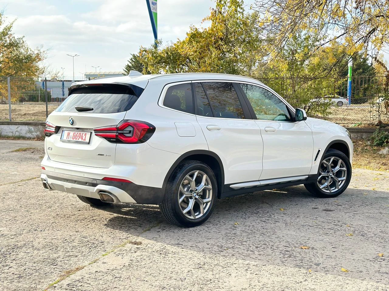 BMW X3 xDrive30i (G01) - изображение 2