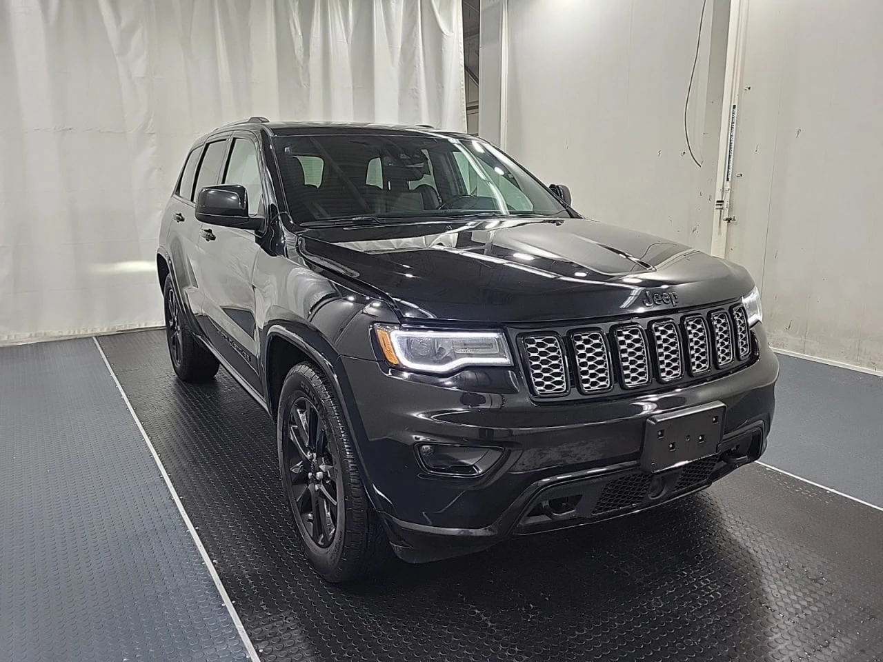 Jeep Grand cherokee 2020 ALTITUDE * АВТО КРЕДИТ* * ПЕРФЕКТНА*  - изображение 2