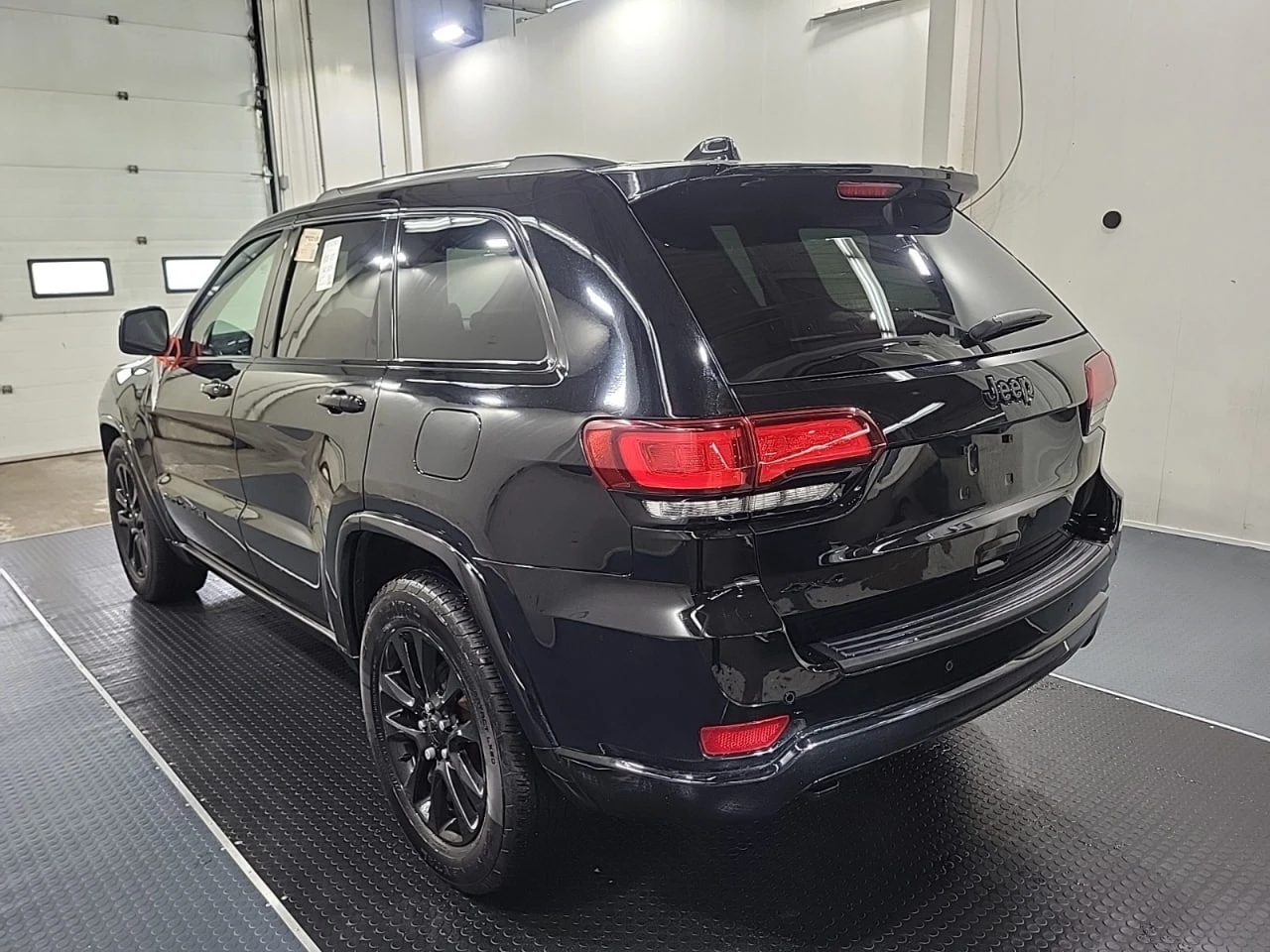 Jeep Grand cherokee 2020 ALTITUDE * АВТО КРЕДИТ* * ПЕРФЕКТНА*  - изображение 4