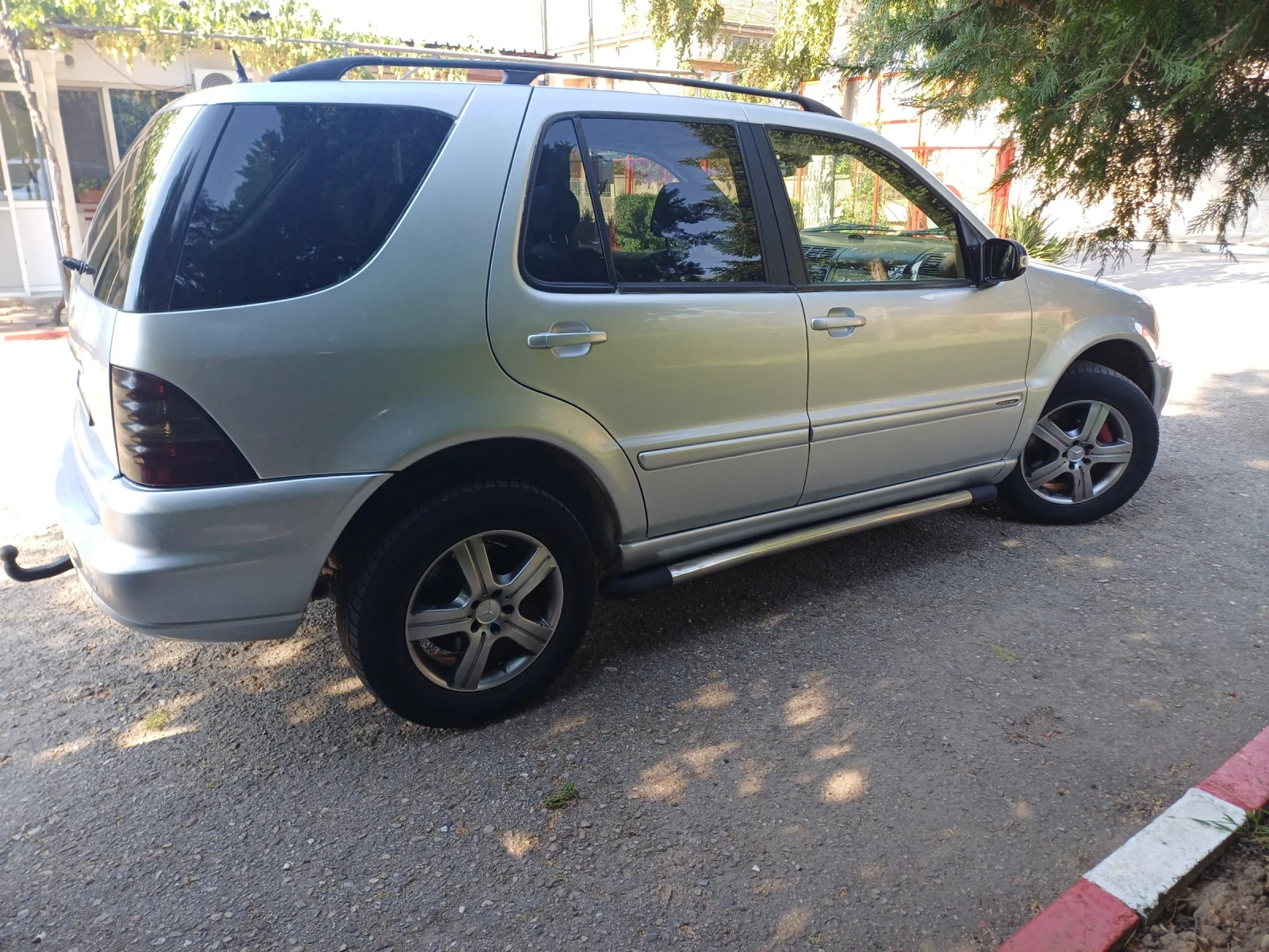 Mercedes-Benz ML 270  - изображение 4