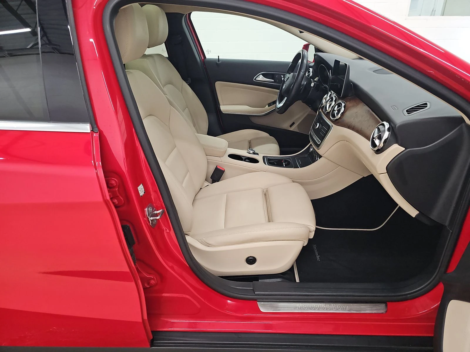 Mercedes-Benz GLA 2018* HARMAN* KEYLESS GO* PANO* * .*  | Mobile.bg   11