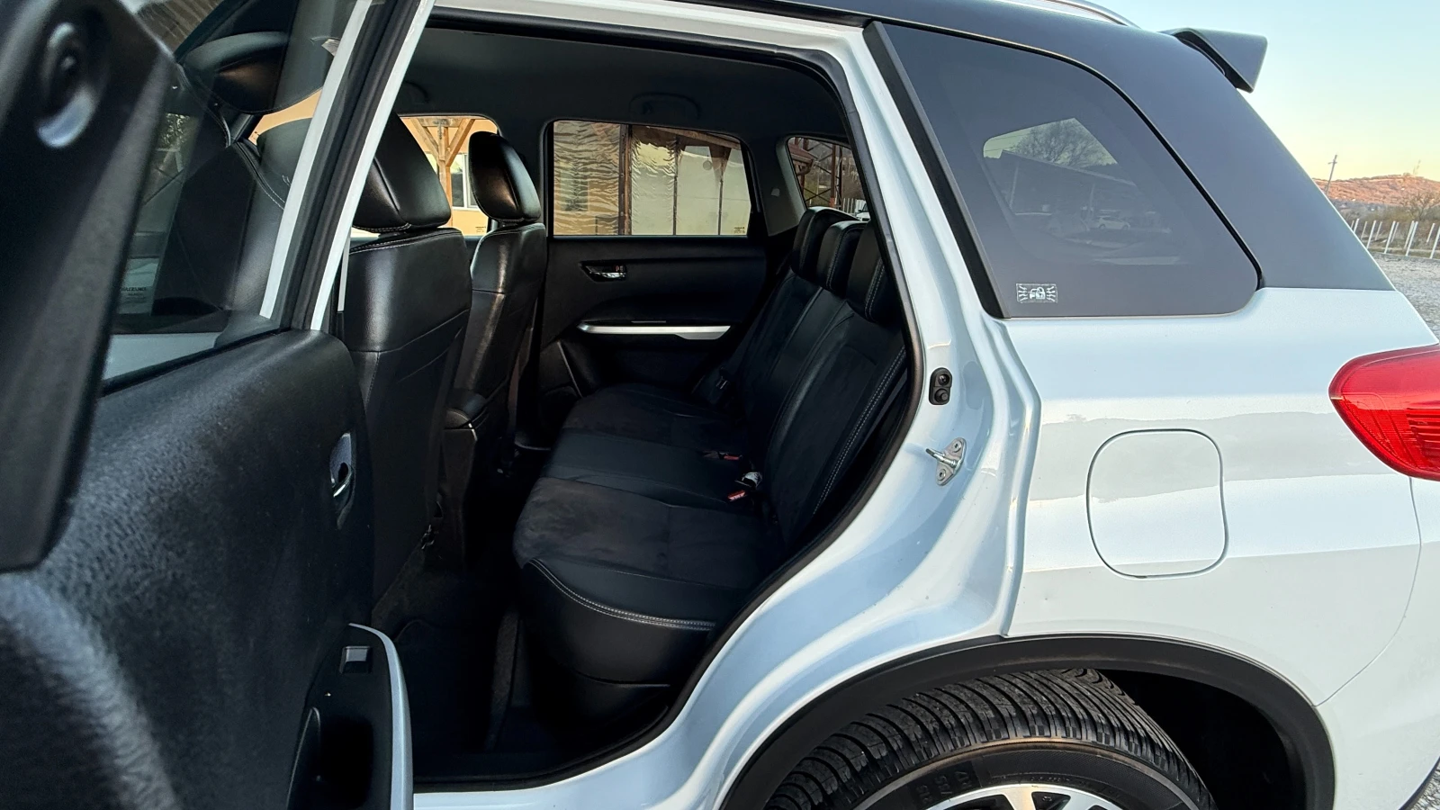 Suzuki Vitara 1.6DDIS/4X4////NAVI/LED/EURO 6B | Mobile.bg   17