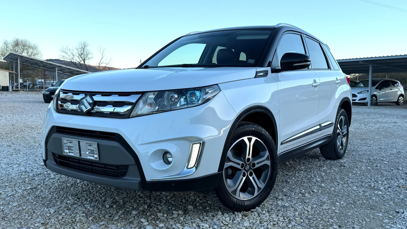 Suzuki Vitara 1.6DDIS-4X4-ДИСТРОНИК-КАМЕРА-КОЖА-NAVI-LED-EURO 6B - изображение 3