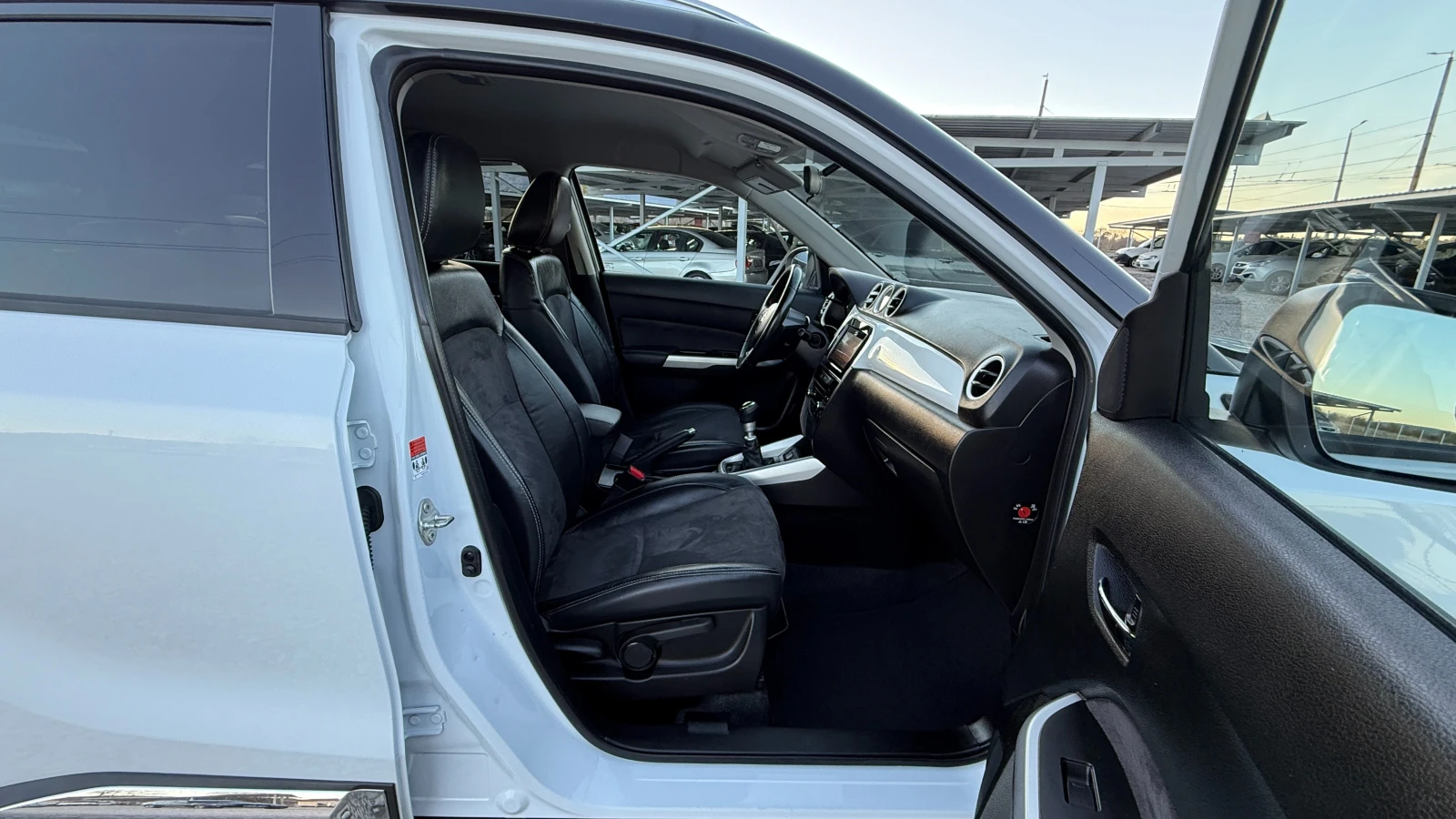 Suzuki Vitara 1.6DDIS/4X4////NAVI/LED/EURO 6B | Mobile.bg   13