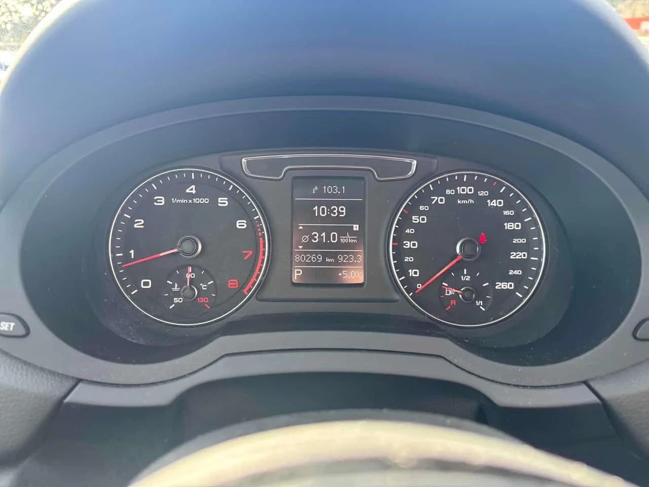 Audi Q3 * Komfort * CARFAX * ЦЕНА ДО БГ - изображение 8