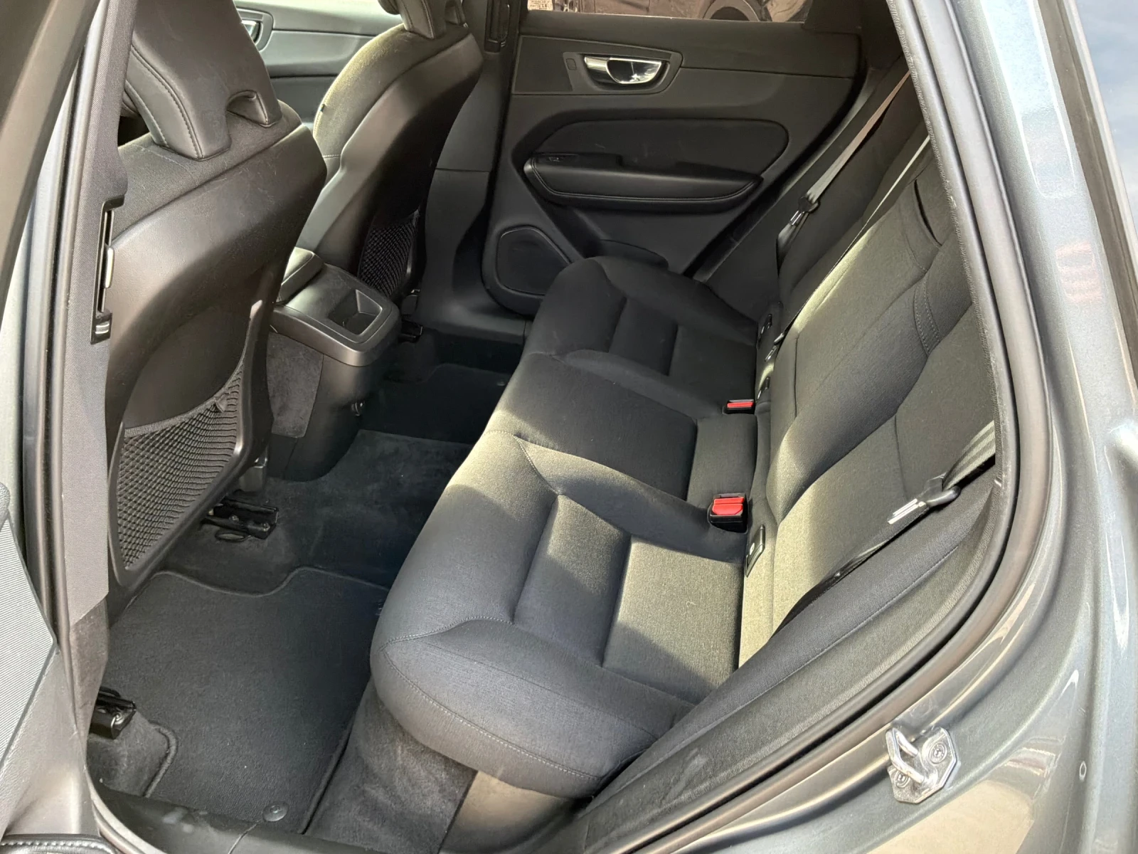 Volvo XC60 2.0 Hybrid 4�4 2021�. 8��. 197�.� | Mobile.bg � ����������� 12