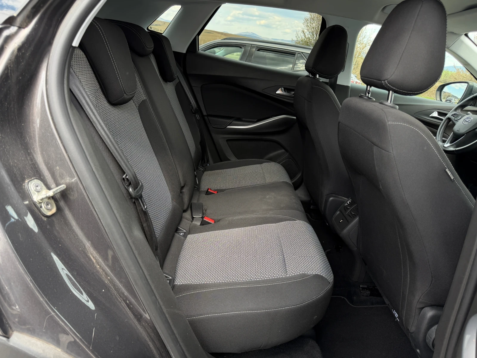 Opel Grandland X 1.5 CDTI, снимка 8 - Автомобили и джипове - 54225100