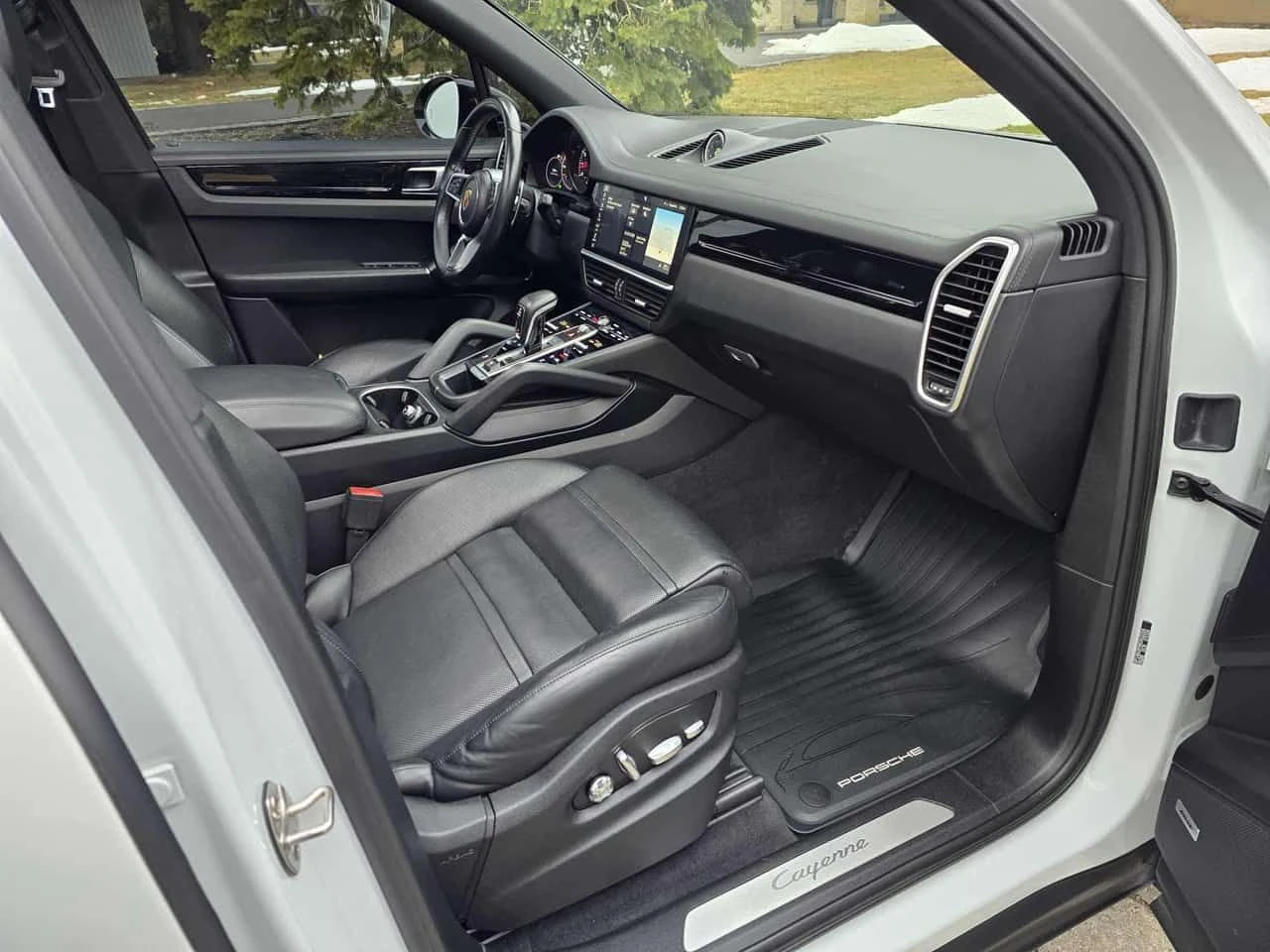 Porsche Cayenne  CARFAX, снимка 10 - Автомобили и джипове - 54662299