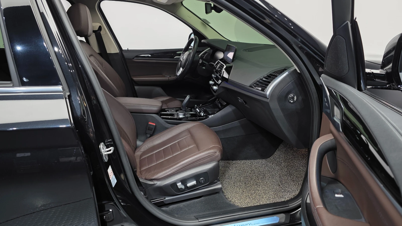 BMW X3 xDrive20i Luxury, снимка 9 - Автомобили и джипове - 55597785