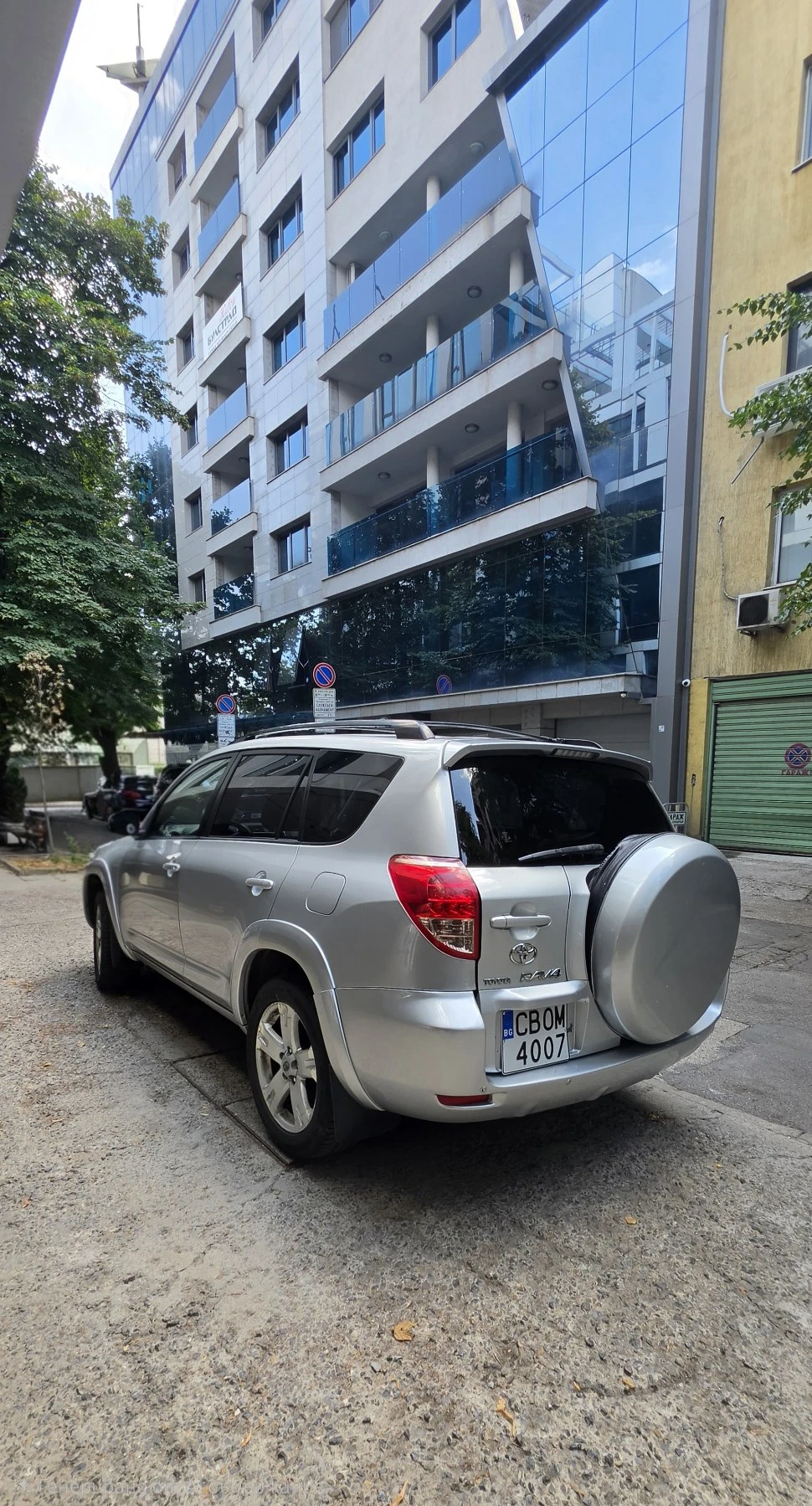 Toyota Rav4 V6 Sport, снимка 4 - Автомобили и джипове - 55790514