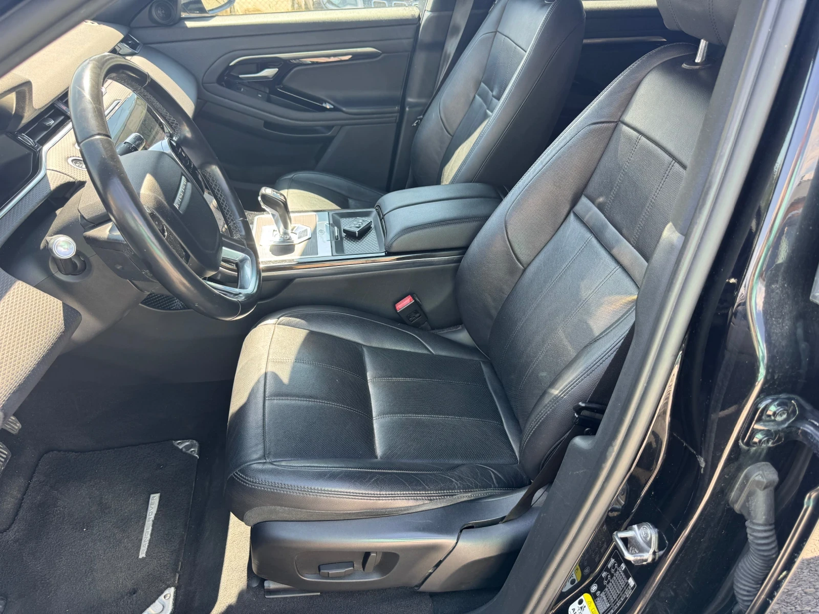 Land Rover Range Rover Evoque MILD HYBRID * 4WD* LED* NAVI* КОЖА* КАМЕРИ* DIGITA, снимка 5 - Автомобили и джипове - 55834673