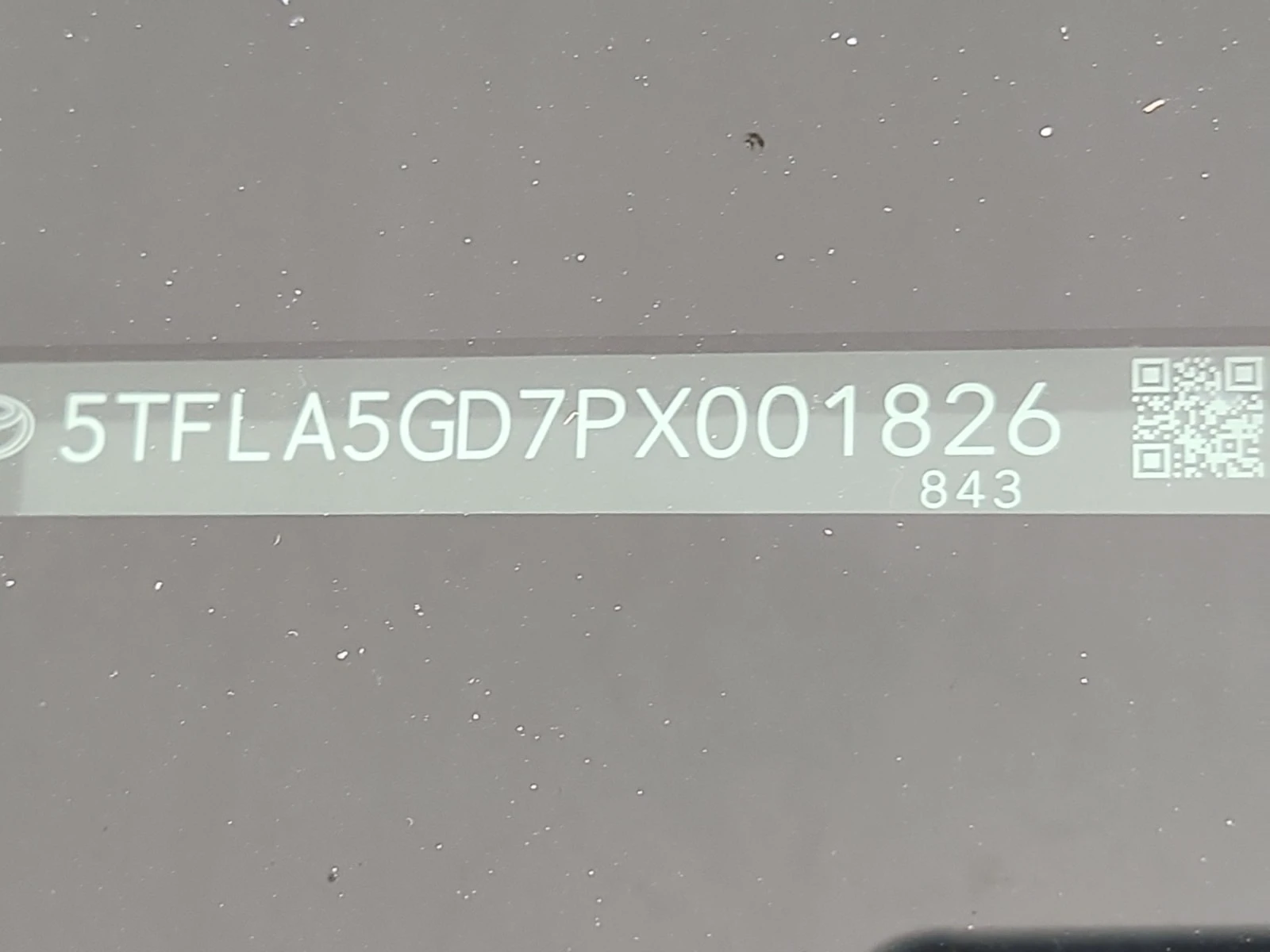 Toyota Tundra * SR5 CREW CAB LONG BED * 4WD * CARFAX * , снимка 16 - Автомобили и джипове - 56120728