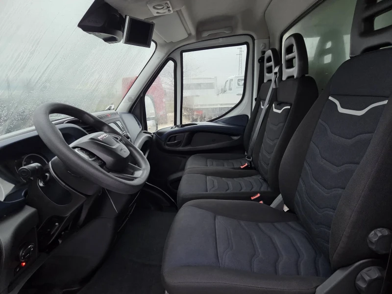 Iveco Daily 35s14, Клима, Падащ борд, снимка 9 - Бусове и автобуси - 53055560