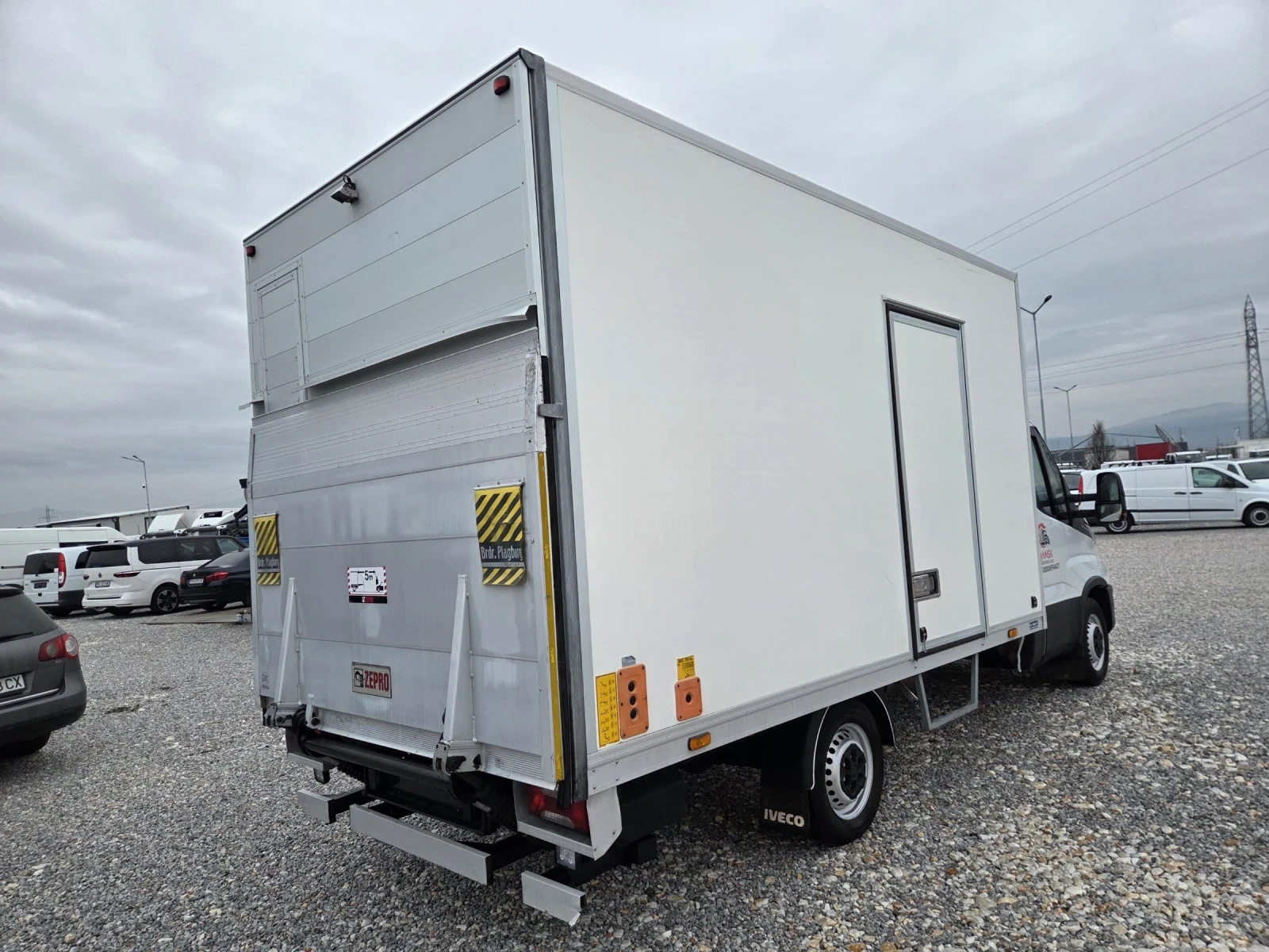 Iveco Daily 35s14, Клима, Падащ борд - изображение 5