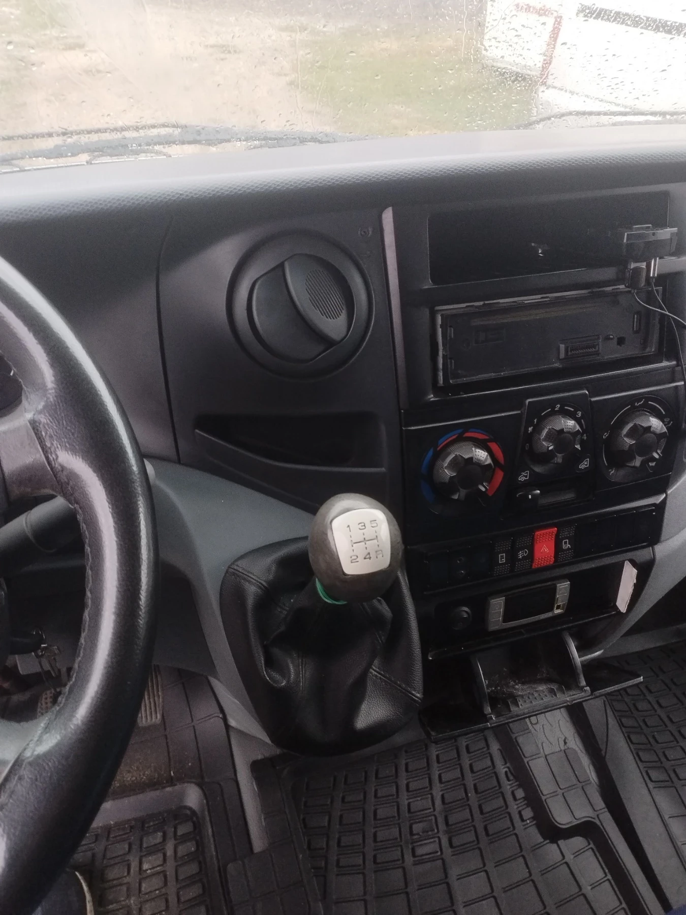Iveco Daily, снимка 6 - Бусове и автобуси - 56522645