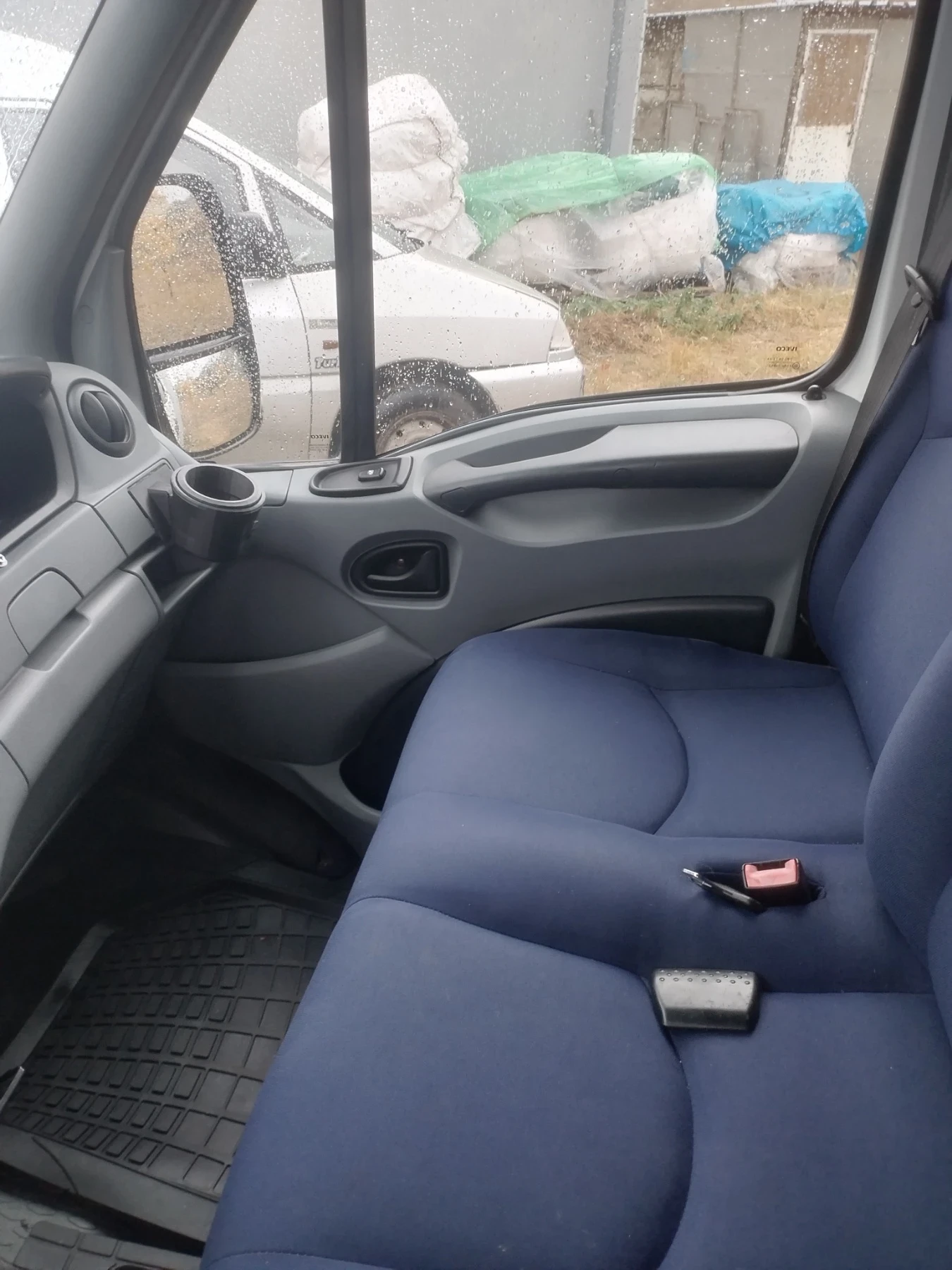 Iveco Daily, снимка 7 - Бусове и автобуси - 56522645