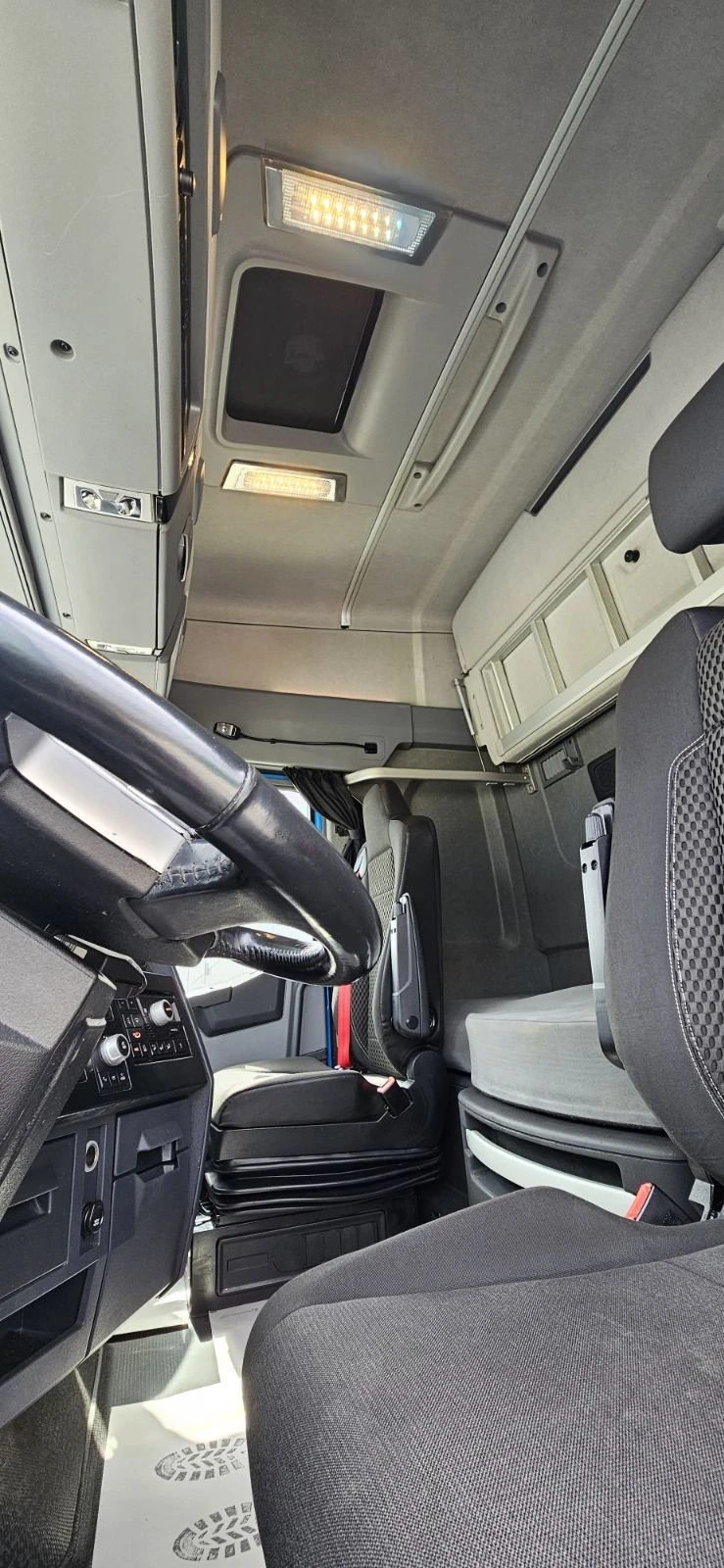 Renault T * 480* ЛИЗИНГ НА НОВИ ФИРМИ* , снимка 4 - Камиони - 54265637