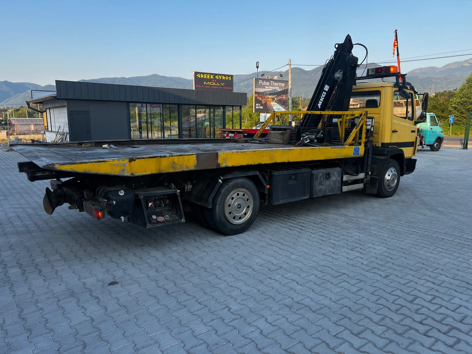 Mercedes-Benz 1120 Пътна помощ с кран, снимка 7 - Камиони - 53871577