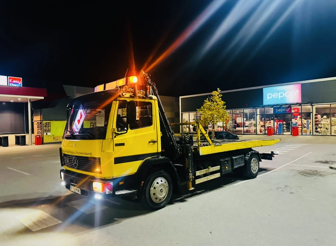 Mercedes-Benz 1120 Пътна помощ с кран