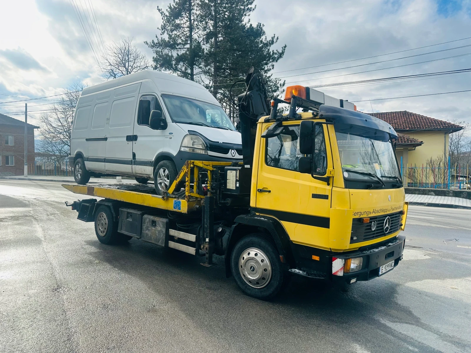 Mercedes-Benz 1120 Пътна помощ с кран, снимка 8 - Камиони - 53871577