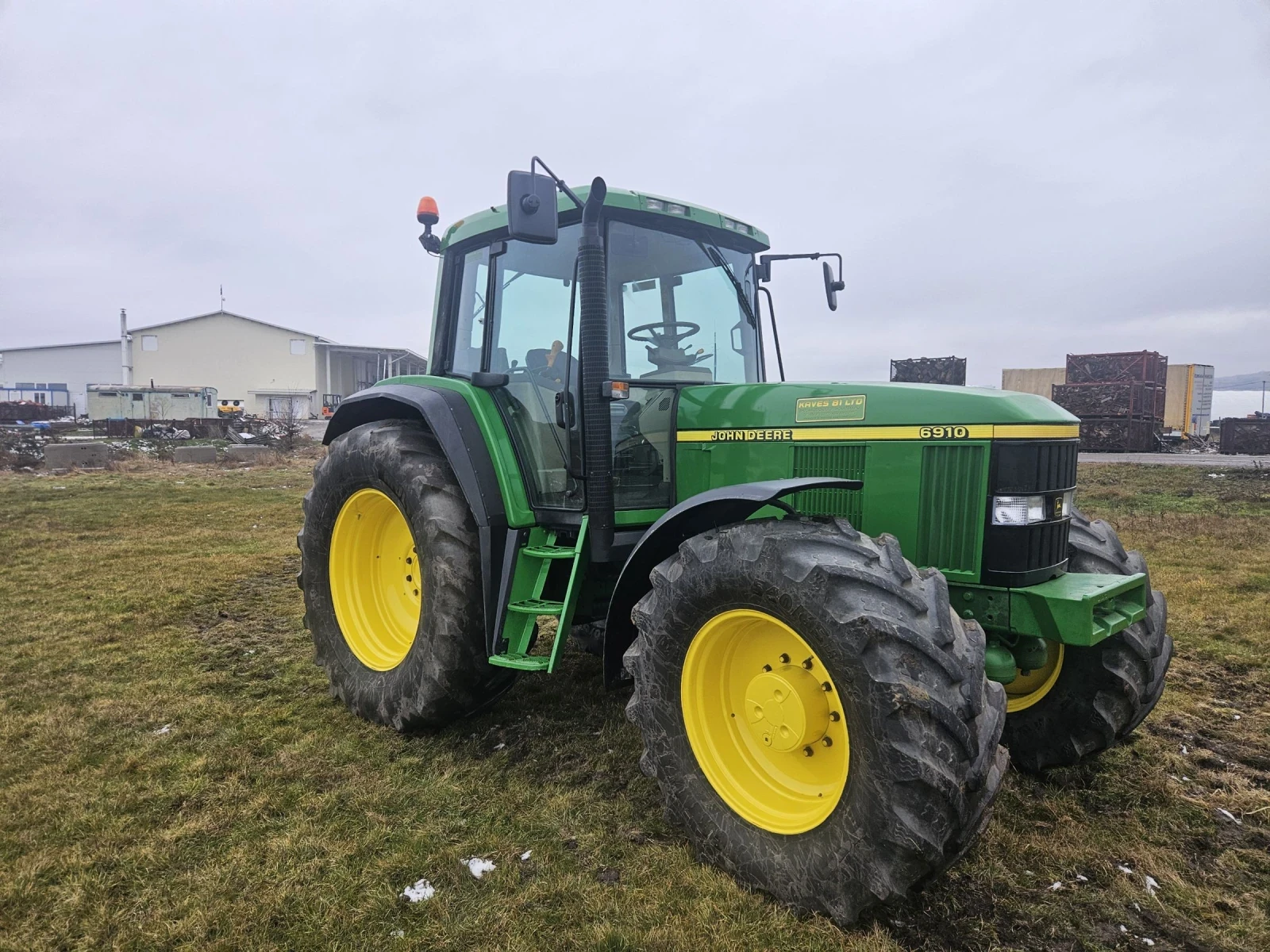 Трактор John Deere 6910 - изображение 3