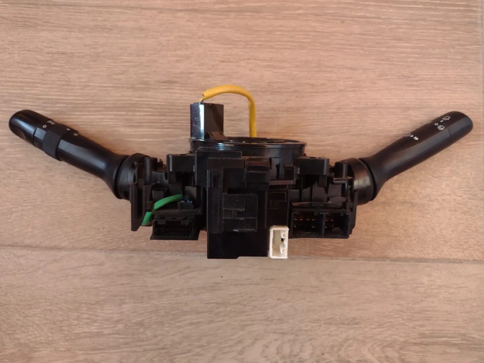 0D080-17F904  0D270-17F937      TOYOTA YARIS III  0D060-75J314 89245-0D020 | Mobile.bg   2