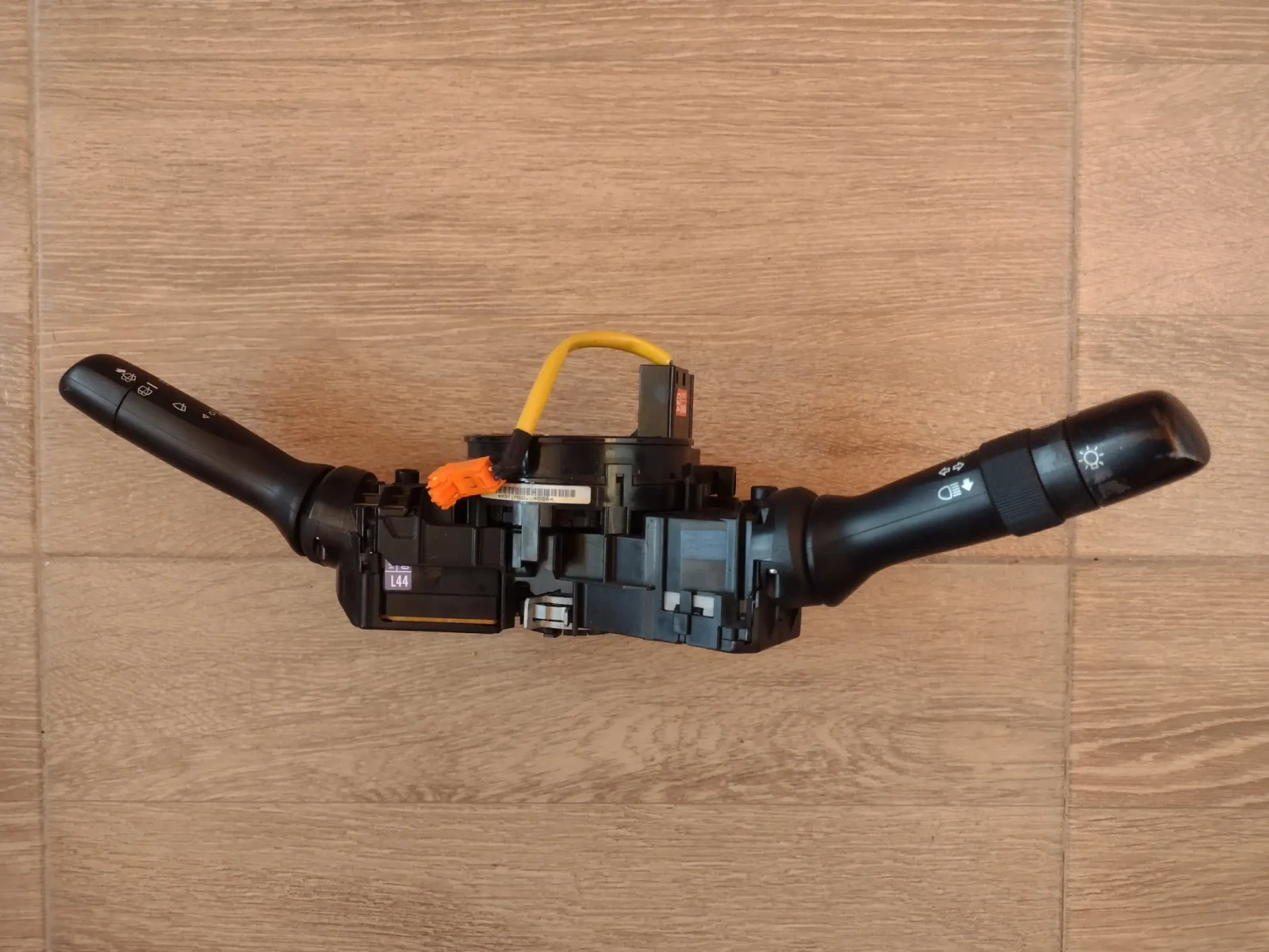 0D080-17F904  0D270-17F937      TOYOTA YARIS III  0D060-75J314 89245-0D020 | Mobile.bg   3