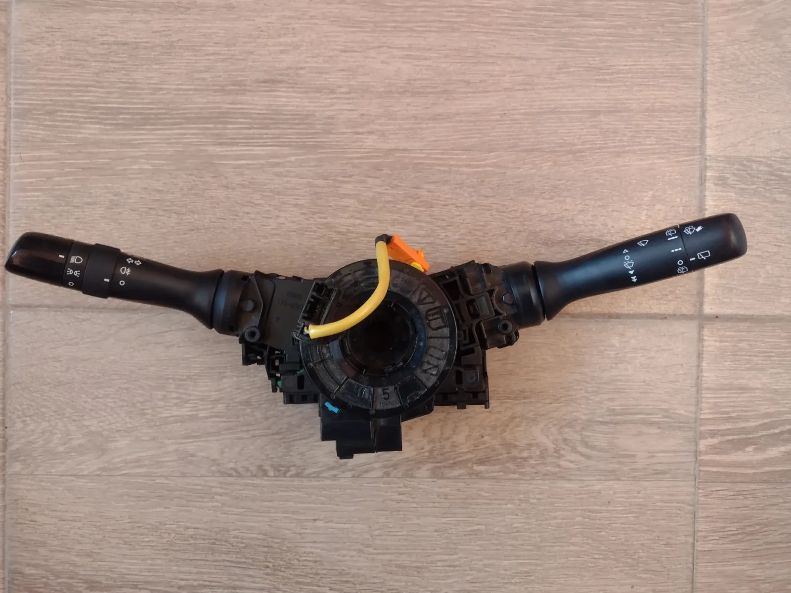 0D080-17F904  0D270-17F937      TOYOTA YARIS III  0D060-75J314 89245-0D020 | Mobile.bg   1